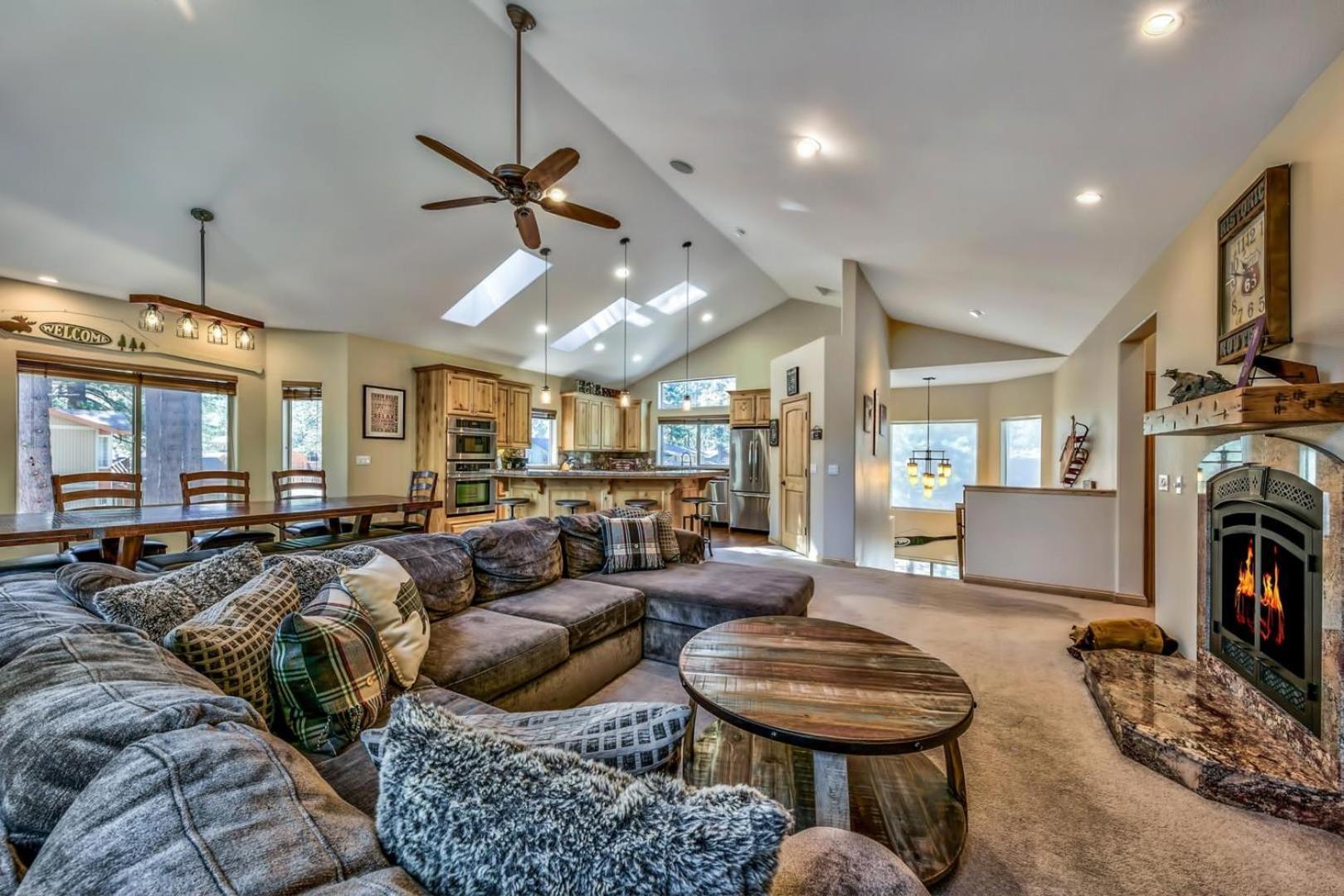 Cubby Bear At Heavenly Tahoe - Pets South Lake Tahoe Extérieur photo
